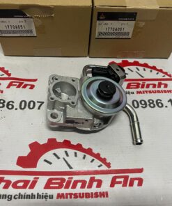 Bơm tay nhiên liệu Pajero Sport