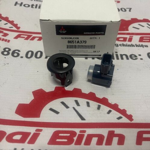 Cảm biến khoảng cách sau Triton