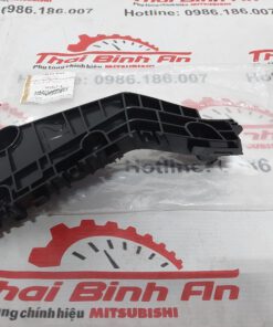 Phe cài cản trước xpander 2024