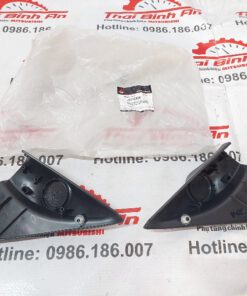 Ốp nhựa giả loa Pajero sport