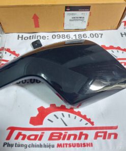 Ốp cản trước triton athlete
