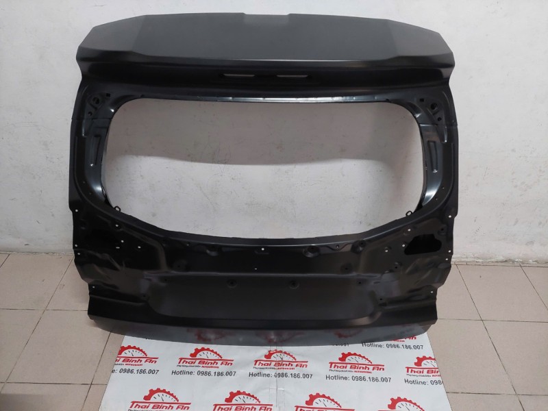 cửa cốp mitsubishi xpander 2024