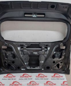 cánh cửa cốp hậu mitsubishi Xpander 2024