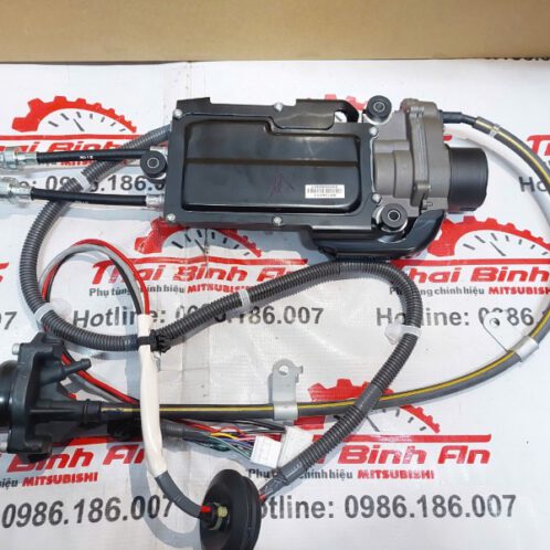 Cụm điều khiển phanh tay điện tử Pajero Sport