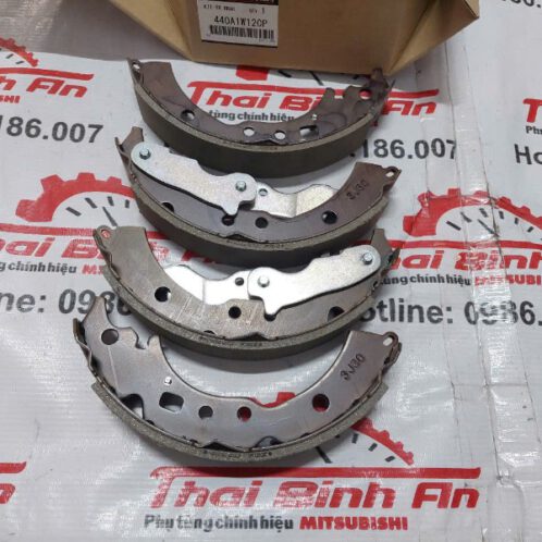 Má phanh sau Xpander 440A1W120P
